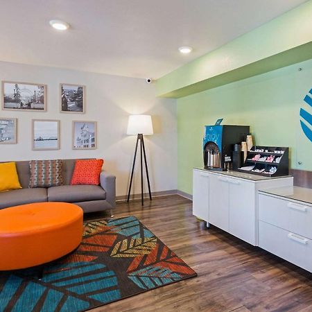 Woodspring Suites Davenport Quad Cities Bagian luar foto