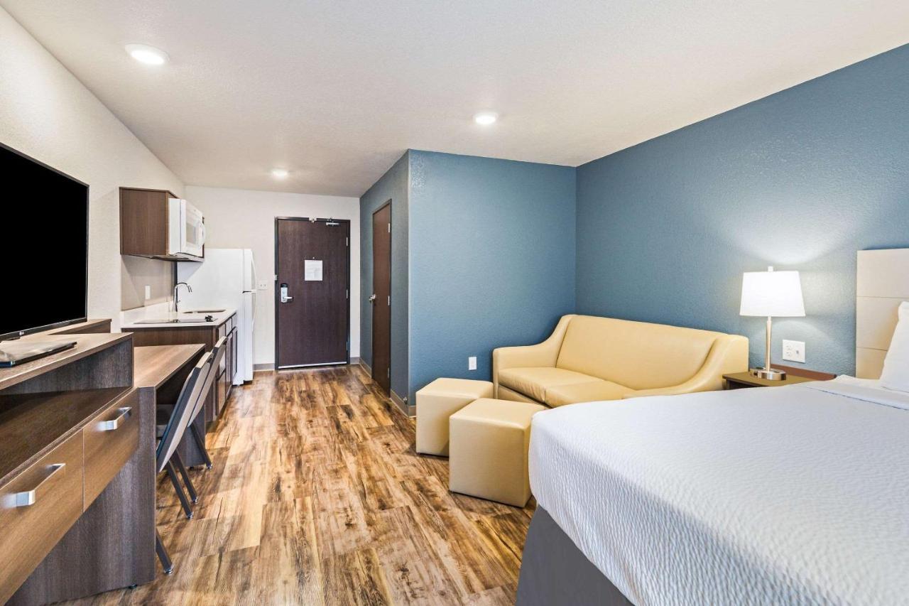 Woodspring Suites Davenport Quad Cities Bagian luar foto