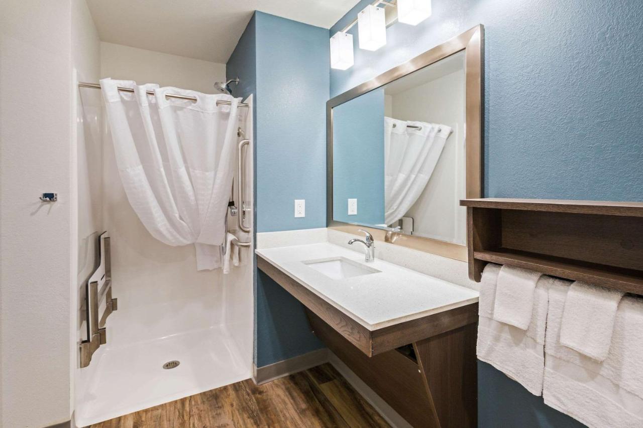 Woodspring Suites Davenport Quad Cities Bagian luar foto