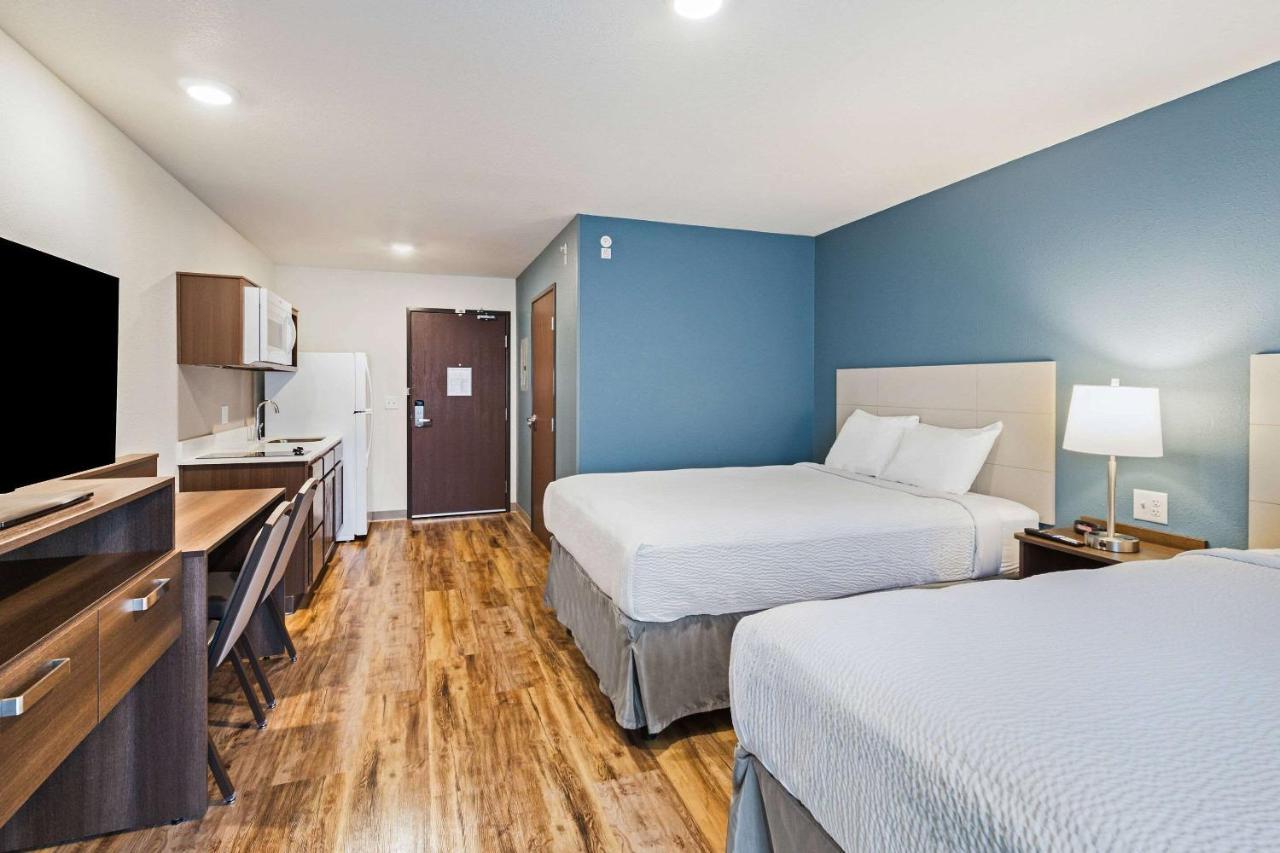 Woodspring Suites Davenport Quad Cities Bagian luar foto